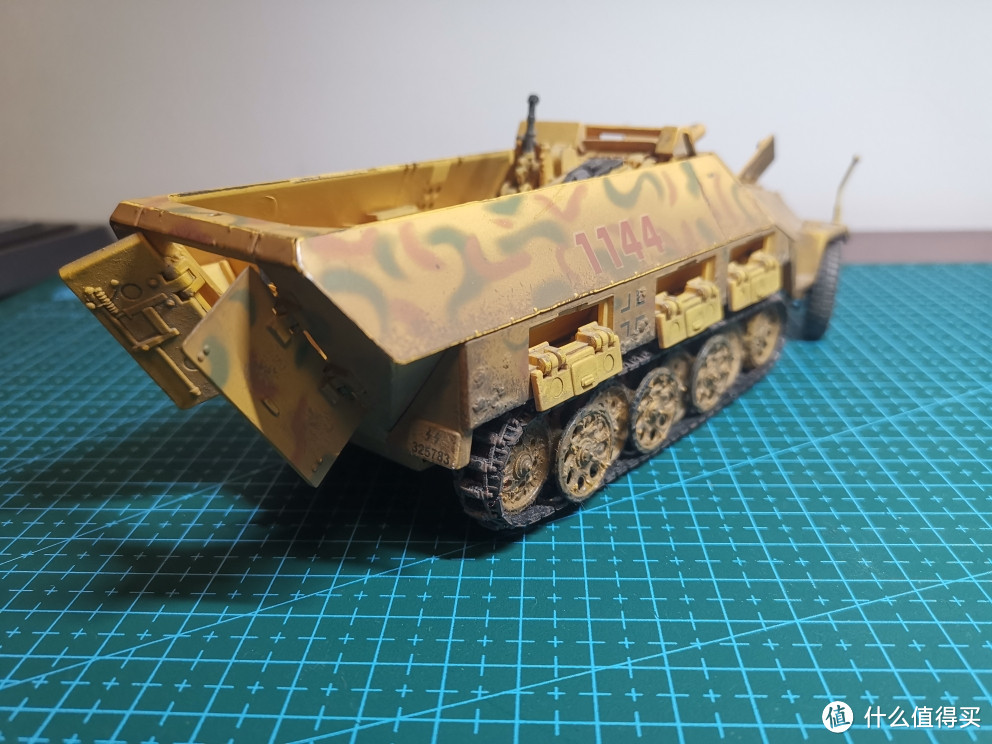 FOV 1:32 Sd.kfz. 251/9 半履带装甲车