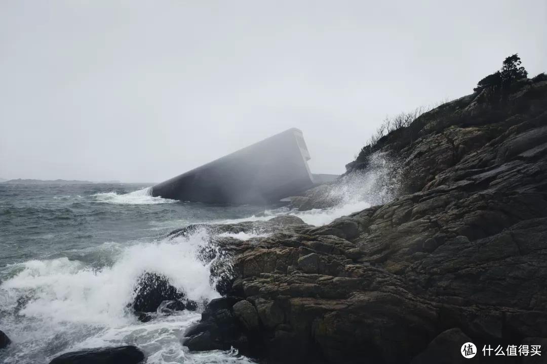 在惊涛骇浪中吃饭？欧洲首个水下餐厅刚刚在挪威开业，就有7000人抢着去！