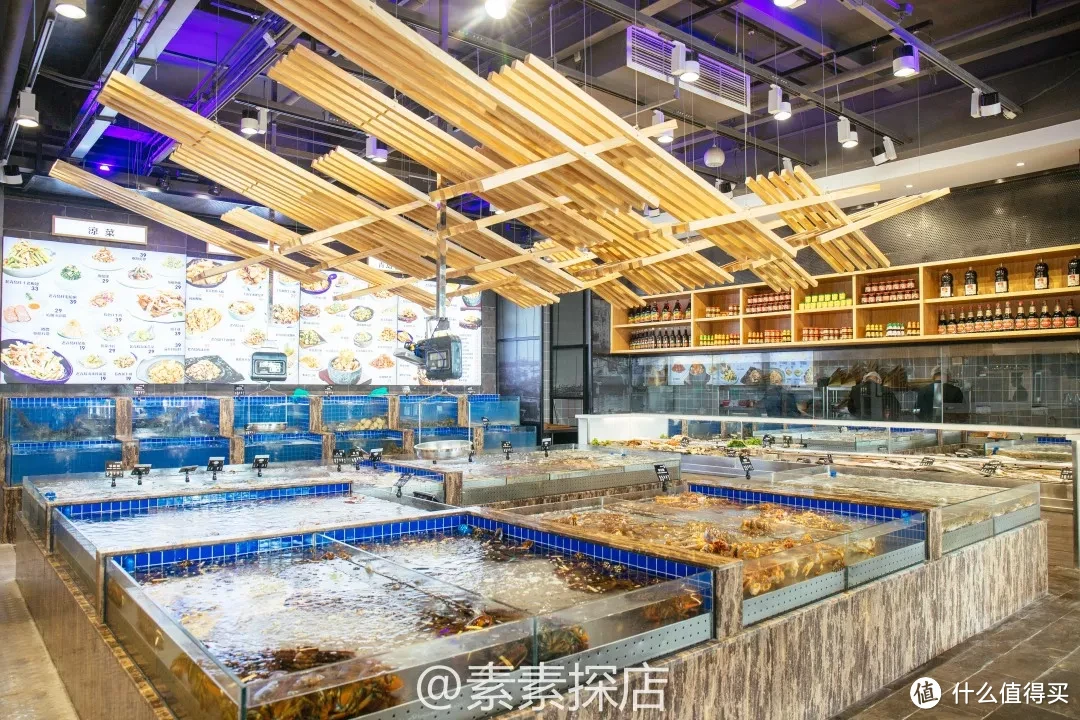 素素探店丨石老人对面三层独栋大排档？是10年老牌浩运海鲜！