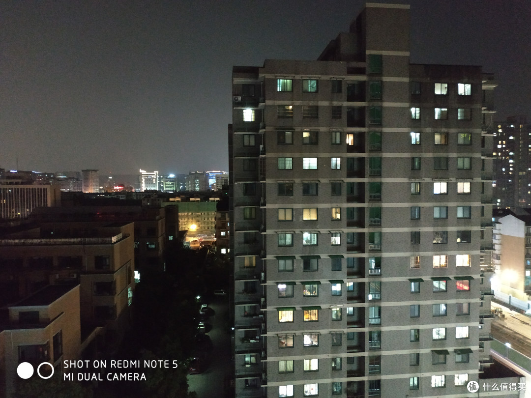 note5的夜景，细节比米5S好了很多