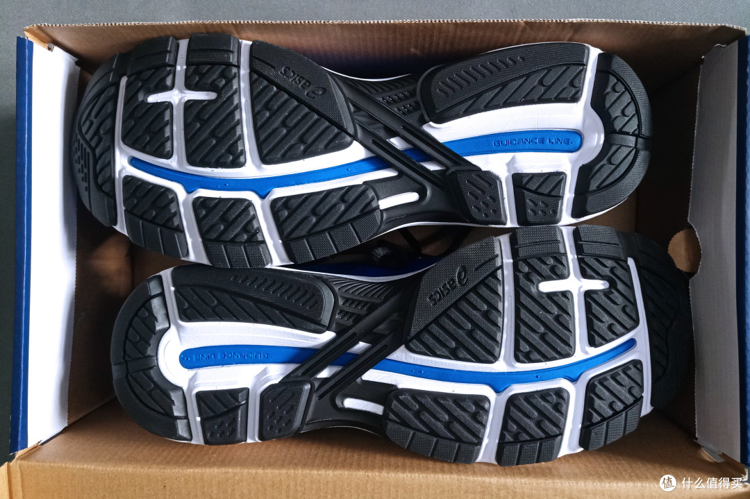 等等党不等了!亚马逊海外购ASICS GT-2000 7 支撑跑鞋本站首晒