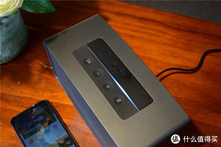 智能音箱也能有好音质:360 AI音箱M1体验评测!