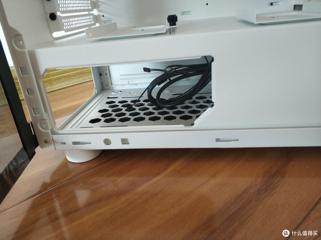 神说要有光,Tt挑战者H3 RGB套装体验,RGB灯效和做工都值得一看的评测