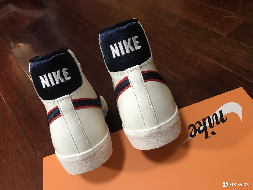 百搭别样配色的Nike Blazer Mid 77 VNTG