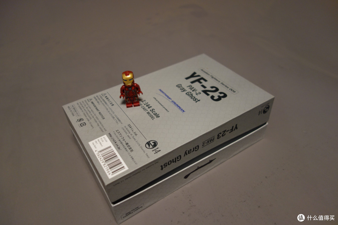 盒子背面