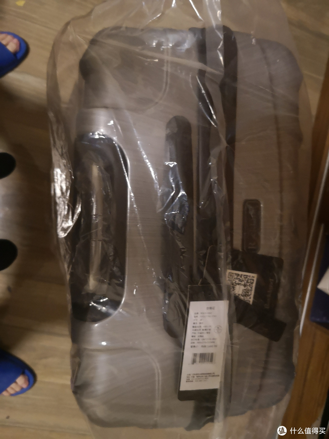 用过梦特娇,新秀丽的旅行箱,大牌质量是好就是价钱不好.