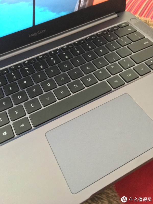 荣耀MagicBook