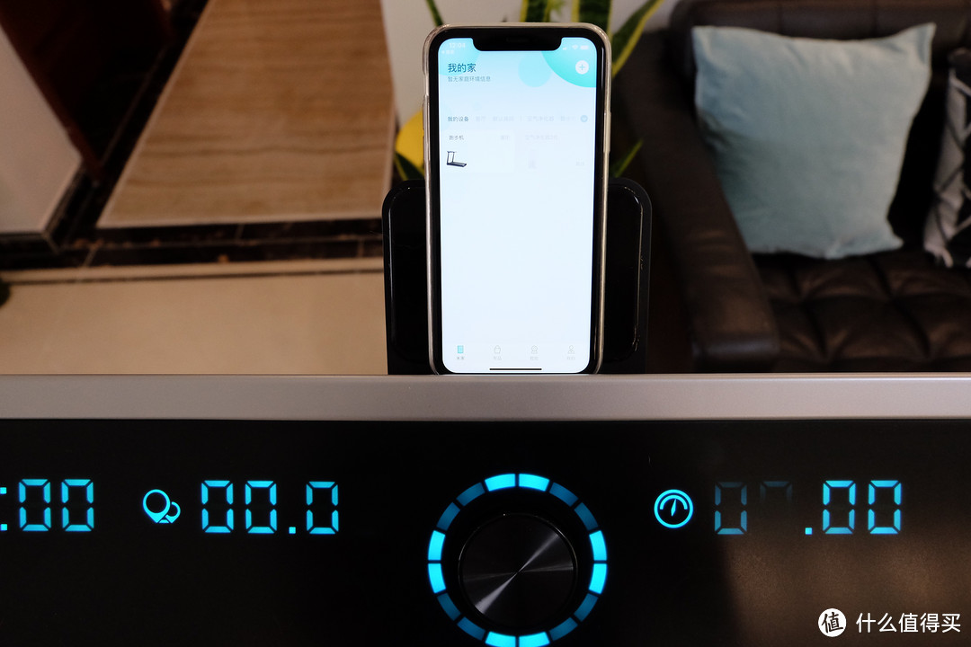 可折叠，缓震强，小户型也能用 — 小金 K15 智能折叠跑步机评测