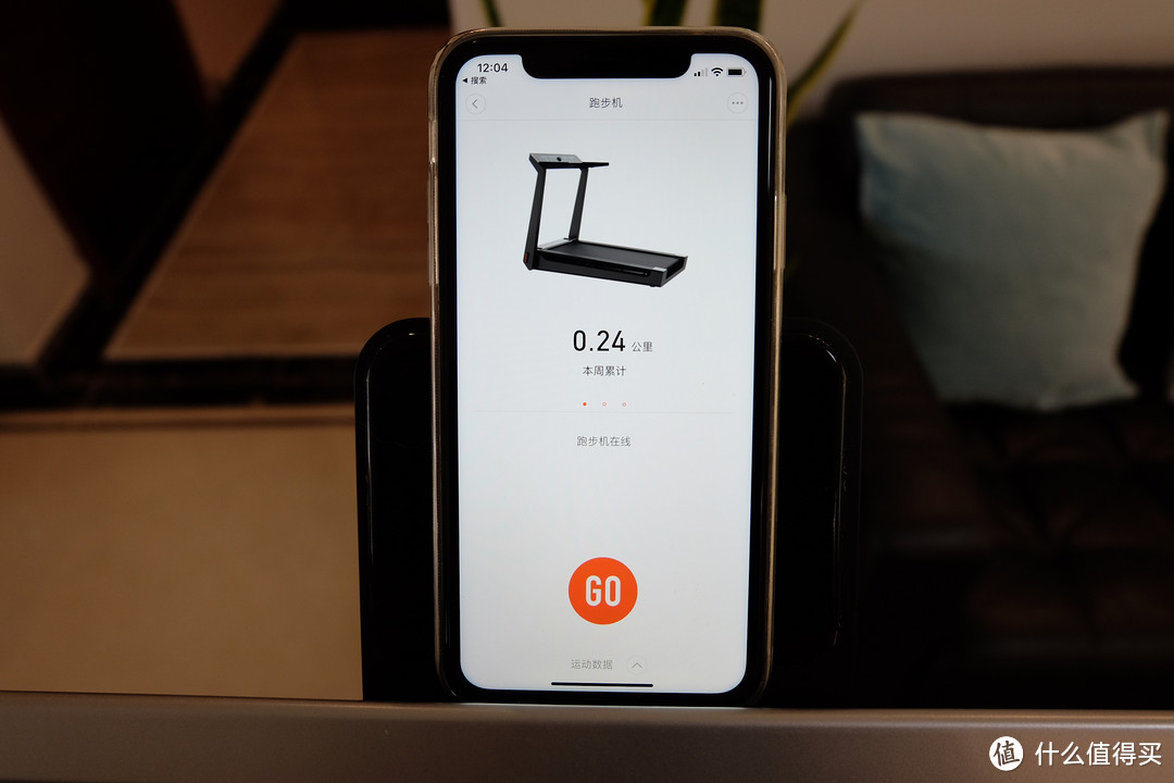 可折叠，缓震强，小户型也能用 — 小金 K15 智能折叠跑步机评测