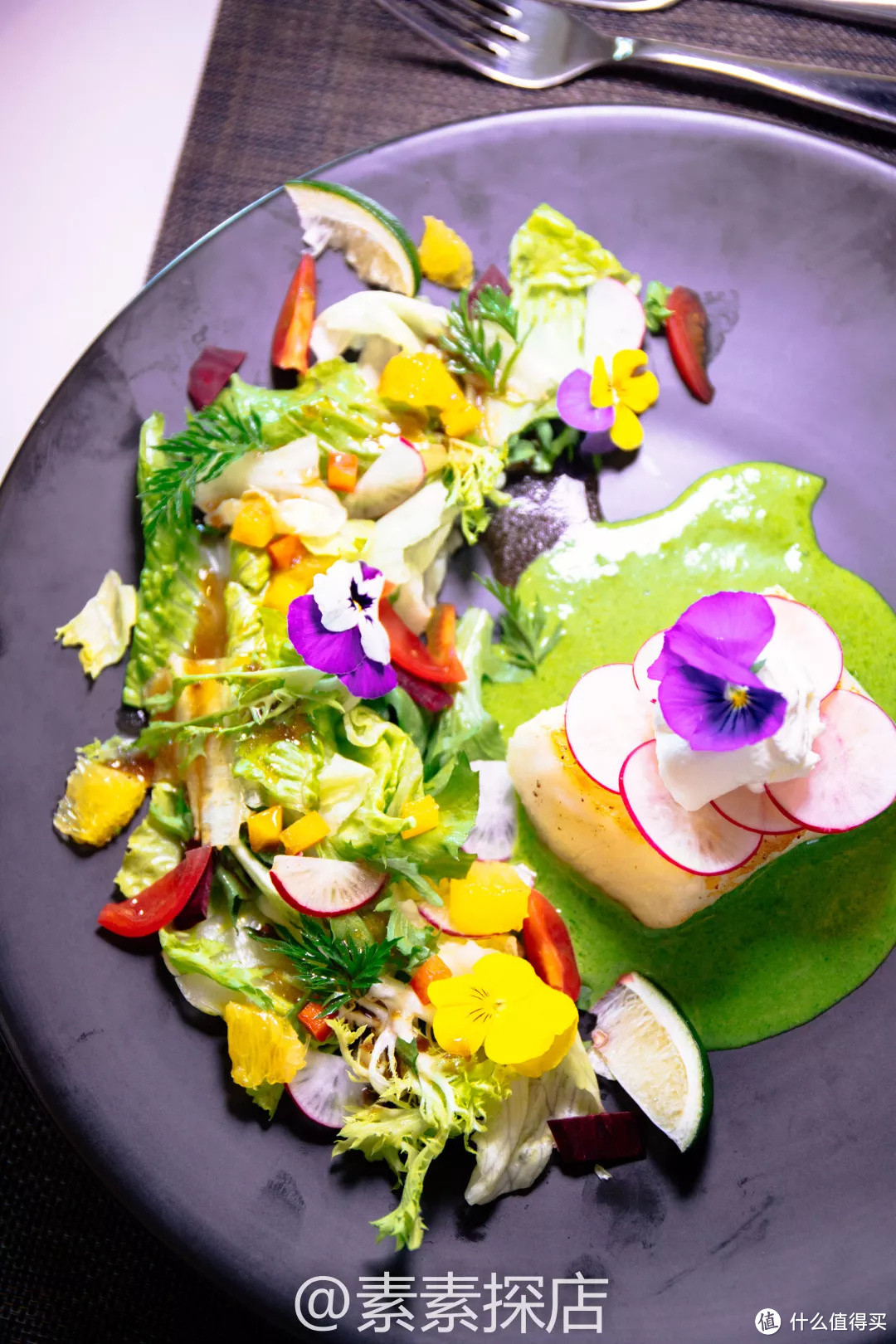 素素探店丨在世界小型奢华酒店餐厅中，享用法国星厨出品的多国籍料理是一种什么体验？