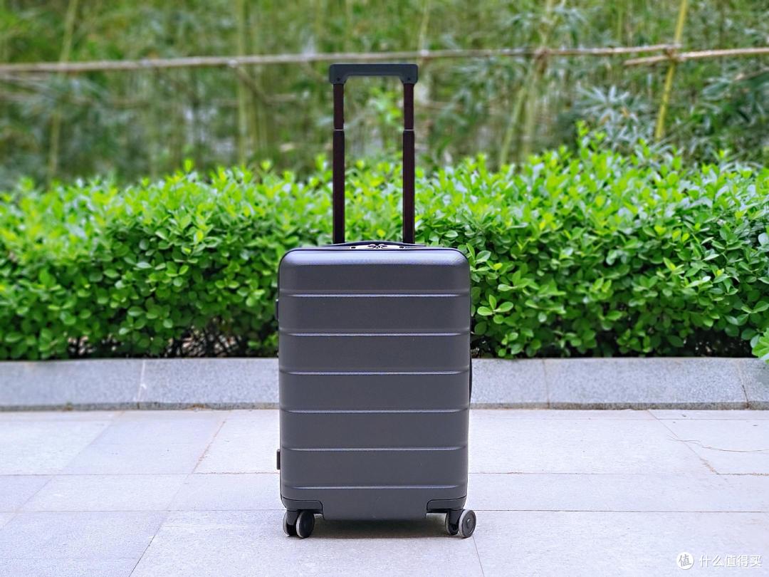 小米全新旅行箱,外观及品质依旧在线,关键价格更美丽