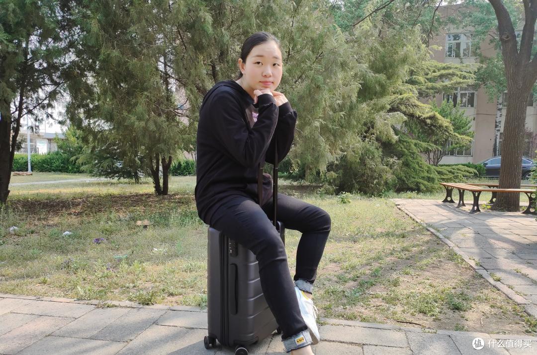 小米全新旅行箱,外观及品质依旧在线,关键价格更美丽