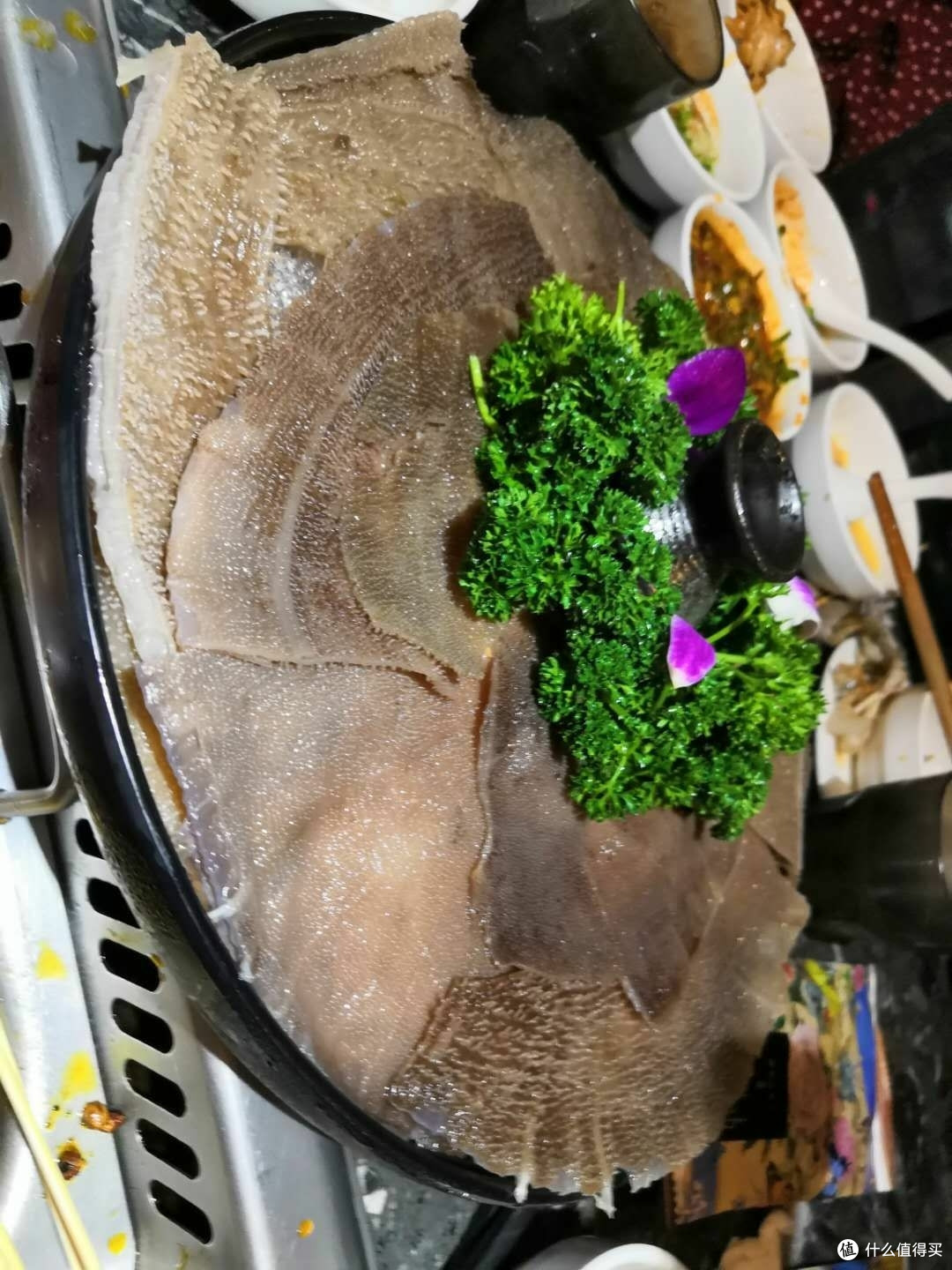 乐在旗中的山城火锅,复古时尚的姥佛爷火锅探店