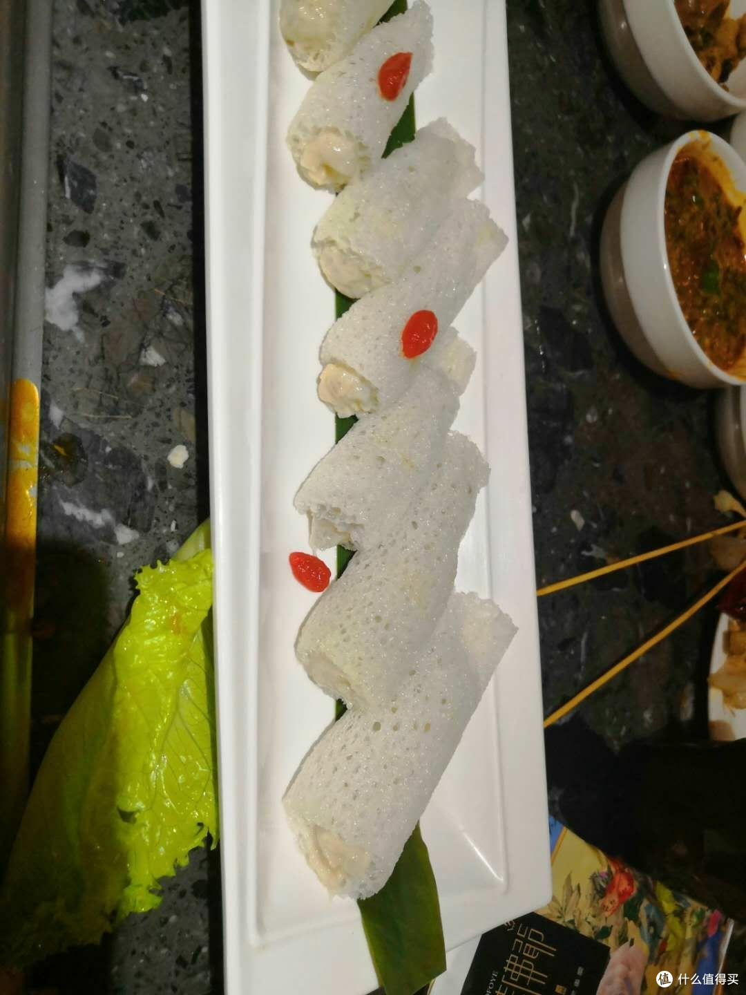 乐在旗中的山城火锅,复古时尚的姥佛爷火锅探店