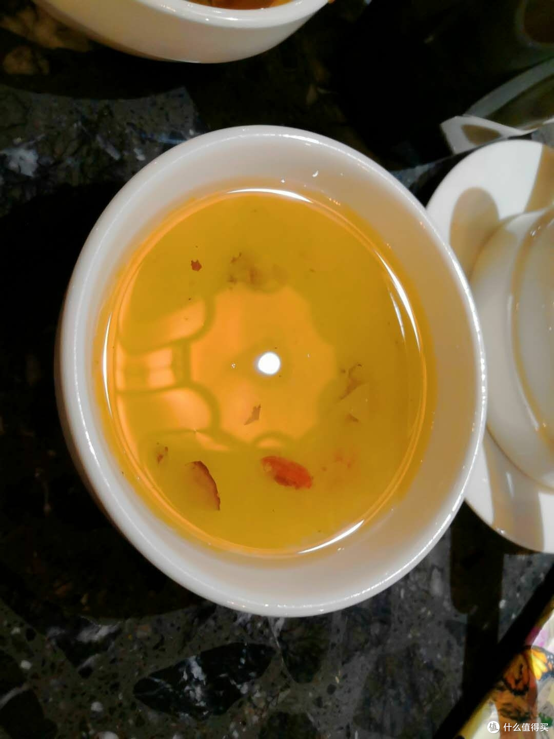 乐在旗中的山城火锅,复古时尚的姥佛爷火锅探店