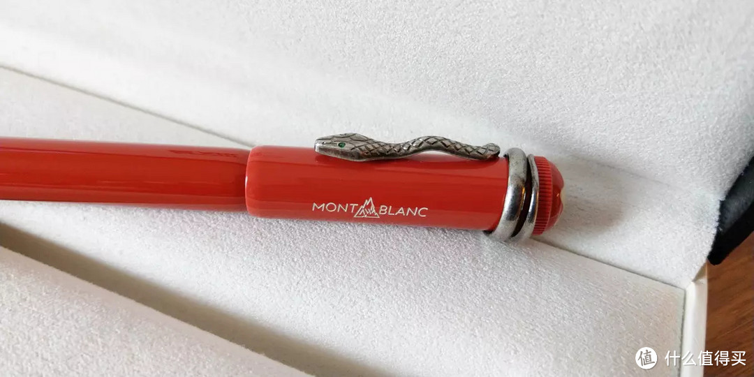 万宝龙Montblanc1912传承系列红与黑特别款珊瑚红钢笔红蛇F尖评测