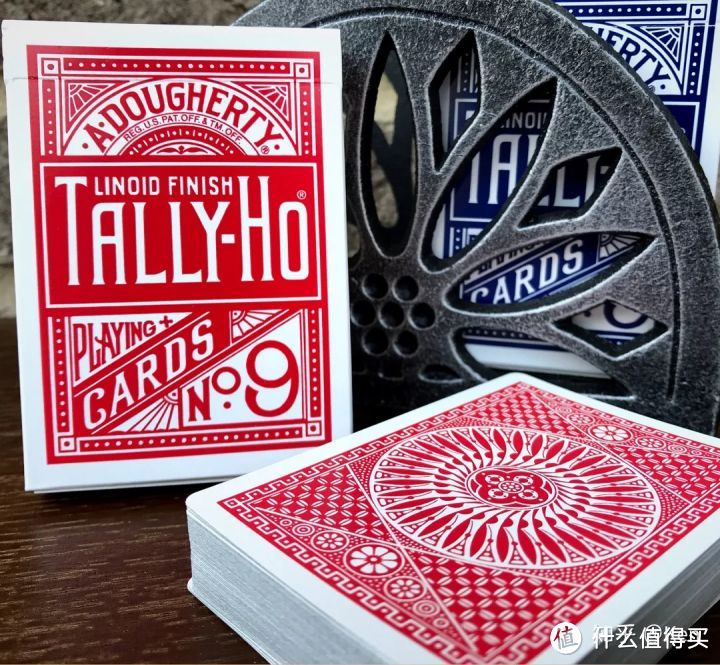 Tally-Ho®，圆背