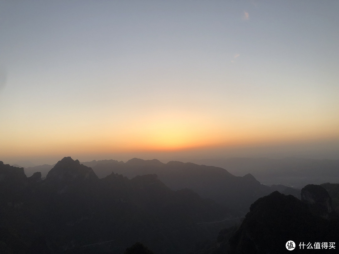 缆车下山看夕阳