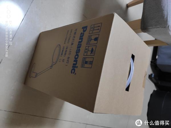 0624除了常规款还有印刷版，印刷版有授权的变形金刚的大黄蜂图样和汽车人标志