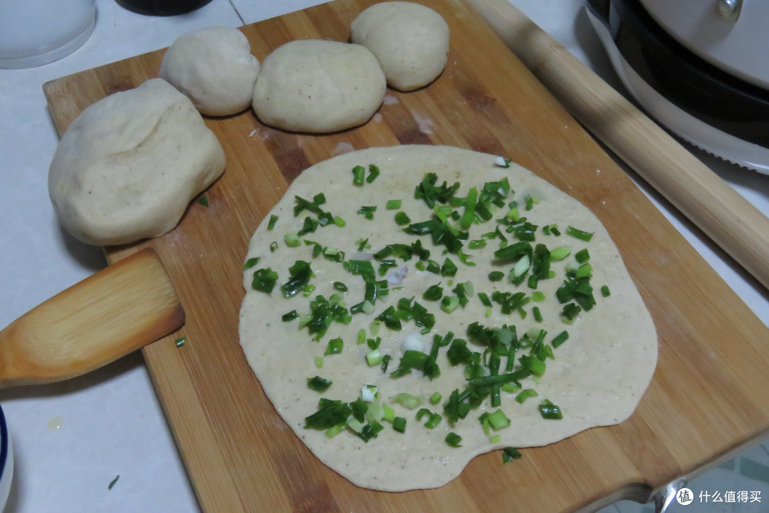 葱油饼清炒蒜苔统统搞定:TOKIT智能热敏炉青春版不仅火力猛,而且用途广