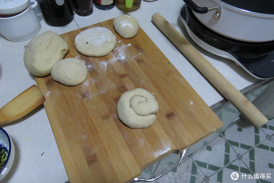 葱油饼清炒蒜苔统统搞定:TOKIT智能热敏炉青春版不仅火力猛,而且用途广