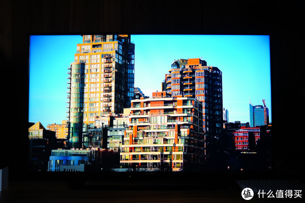 家中旧款索尼4K液晶电视（未搭载4K HDR图像处理芯片X1-旗舰版）图像模式设置为“鲜艳”
