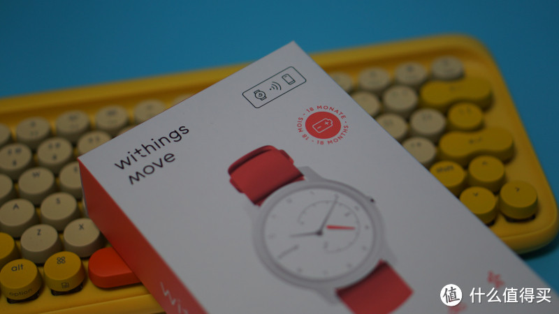 超时尚的Withings Move运动追踪智能手表