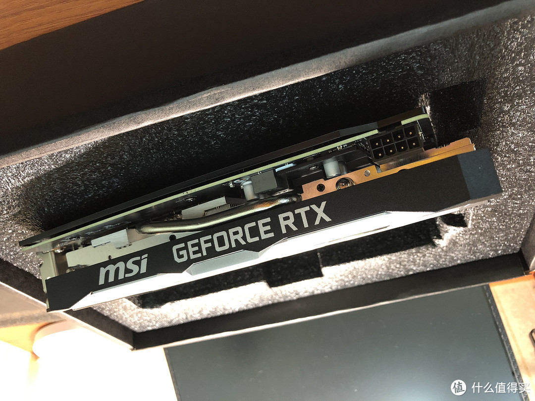 陈老师喜提RTX2060，神卡GTX670终于退休了。