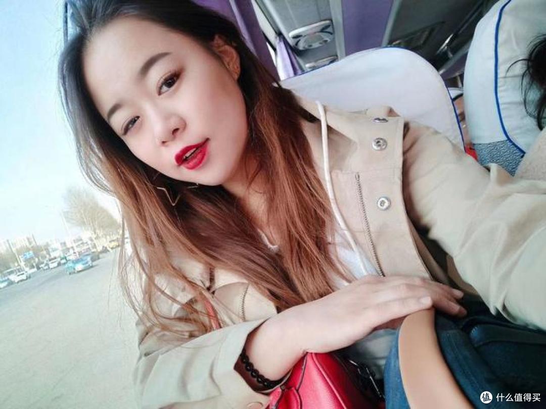 前置3200万AI自拍加持,秒变女神的自拍神器—荣耀20i轻体验