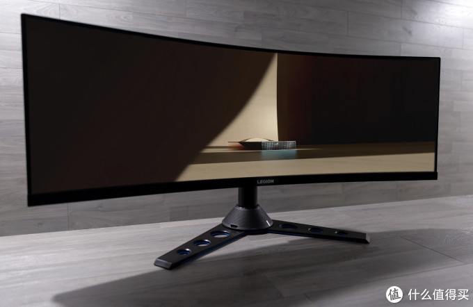 目前最大尺寸的超宽高刷新率显示器 —— Legion Y44w 上手体验