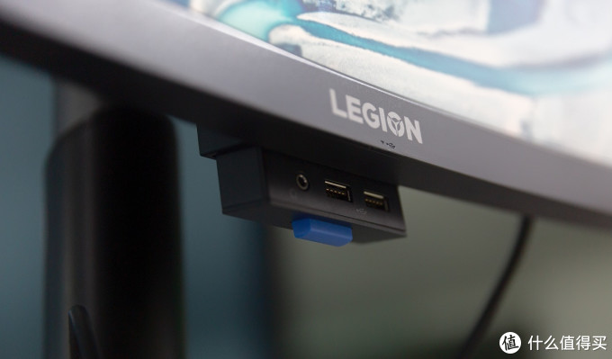 目前最大尺寸的超宽高刷新率显示器 —— Legion Y44w 上手体验