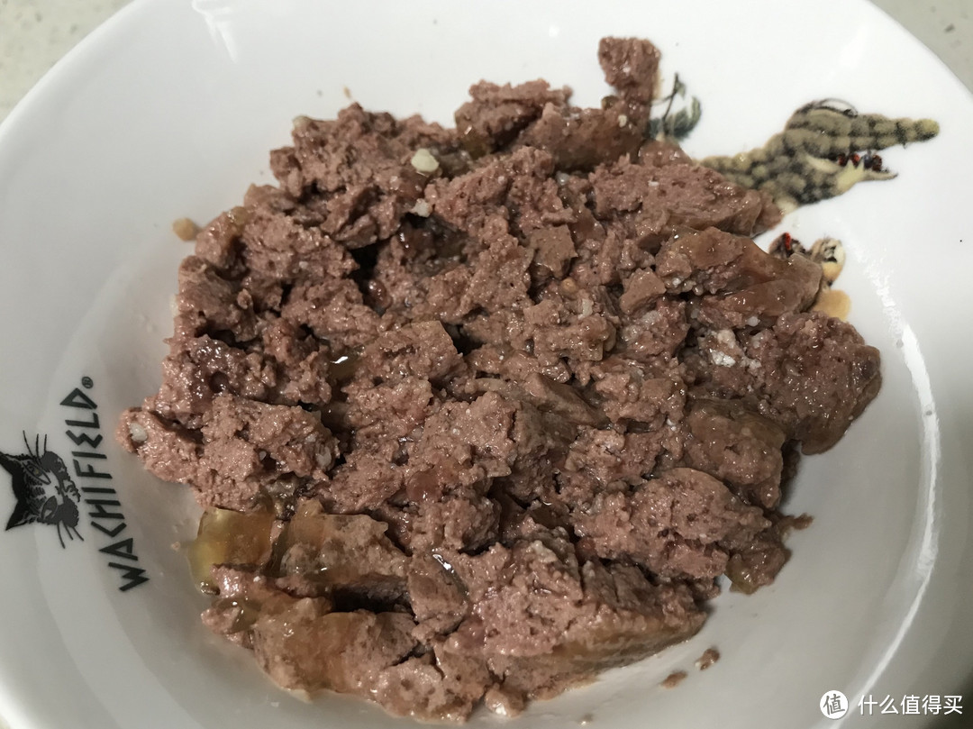 牛肉口味不可避免的油腻一丢，但是比起其他品牌来说已经是很好了……