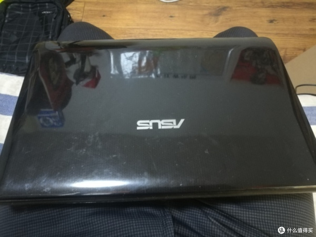 华硕K42J拆机清灰换CPU:I5换I3