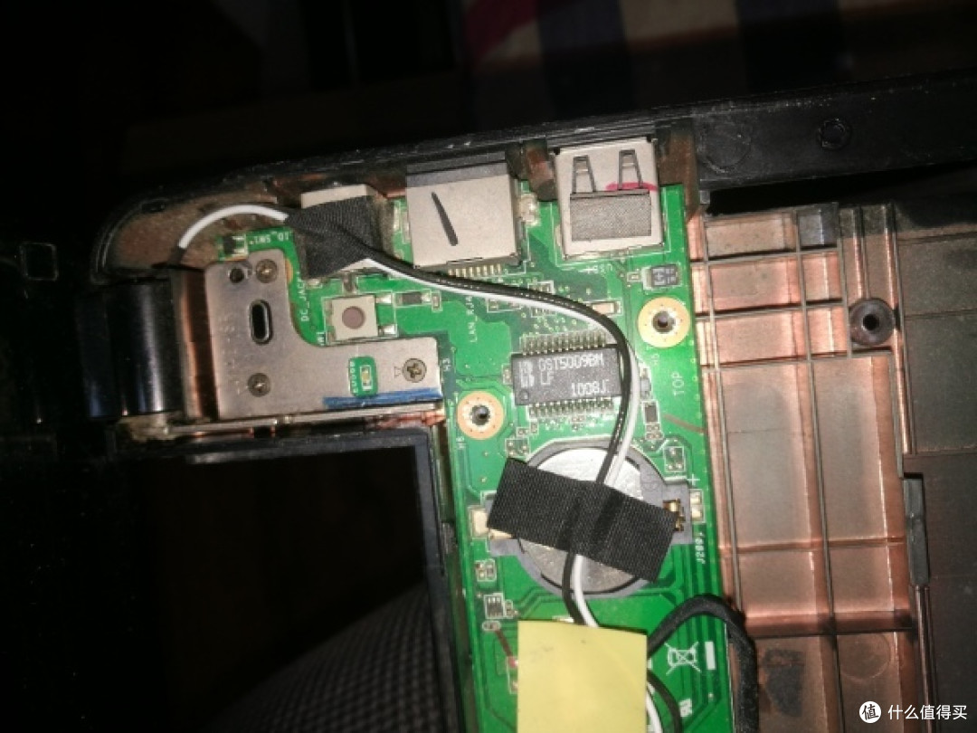 华硕K42J拆机清灰换CPU:I5换I3