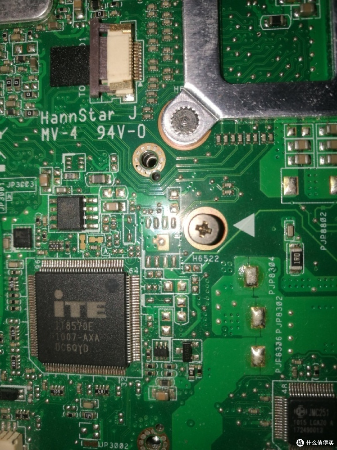 华硕K42J拆机清灰换CPU:I5换I3