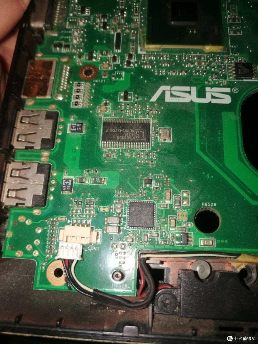 华硕K42J拆机清灰换CPU:I5换I3