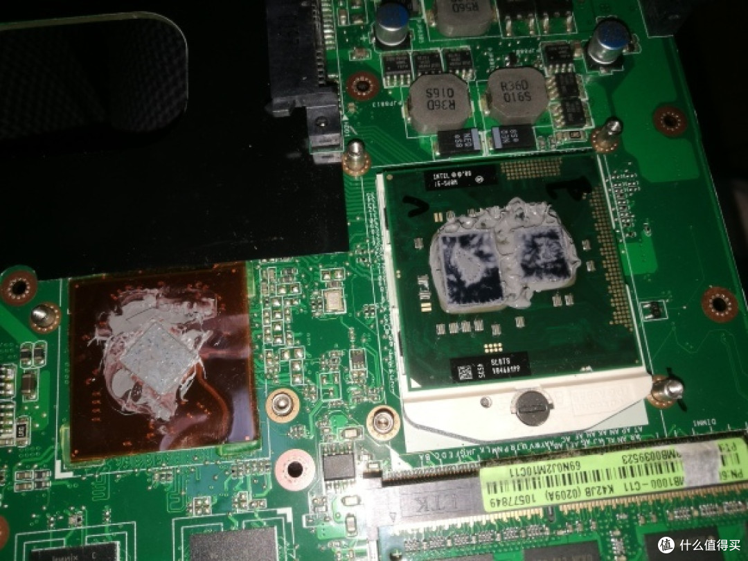 华硕K42J拆机清灰换CPU:I5换I3