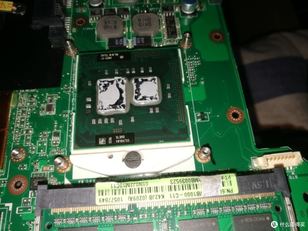 华硕K42J拆机清灰换CPU:I5换I3