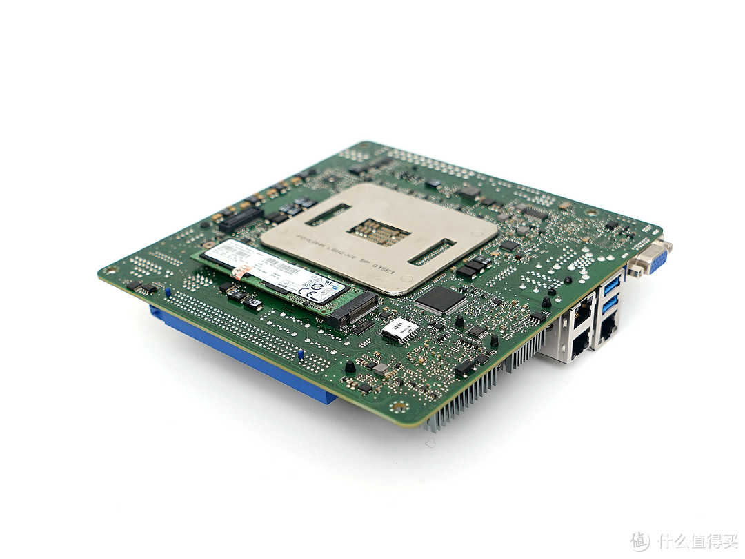 AsrockRack C422 WSI / Benq PD2720U打造18核RTX4000专业ITX工作站