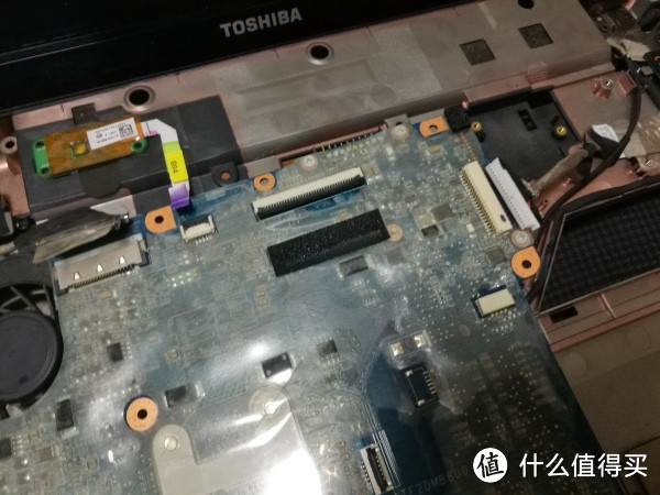 东芝L600拆机清灰换CPU（大拆）