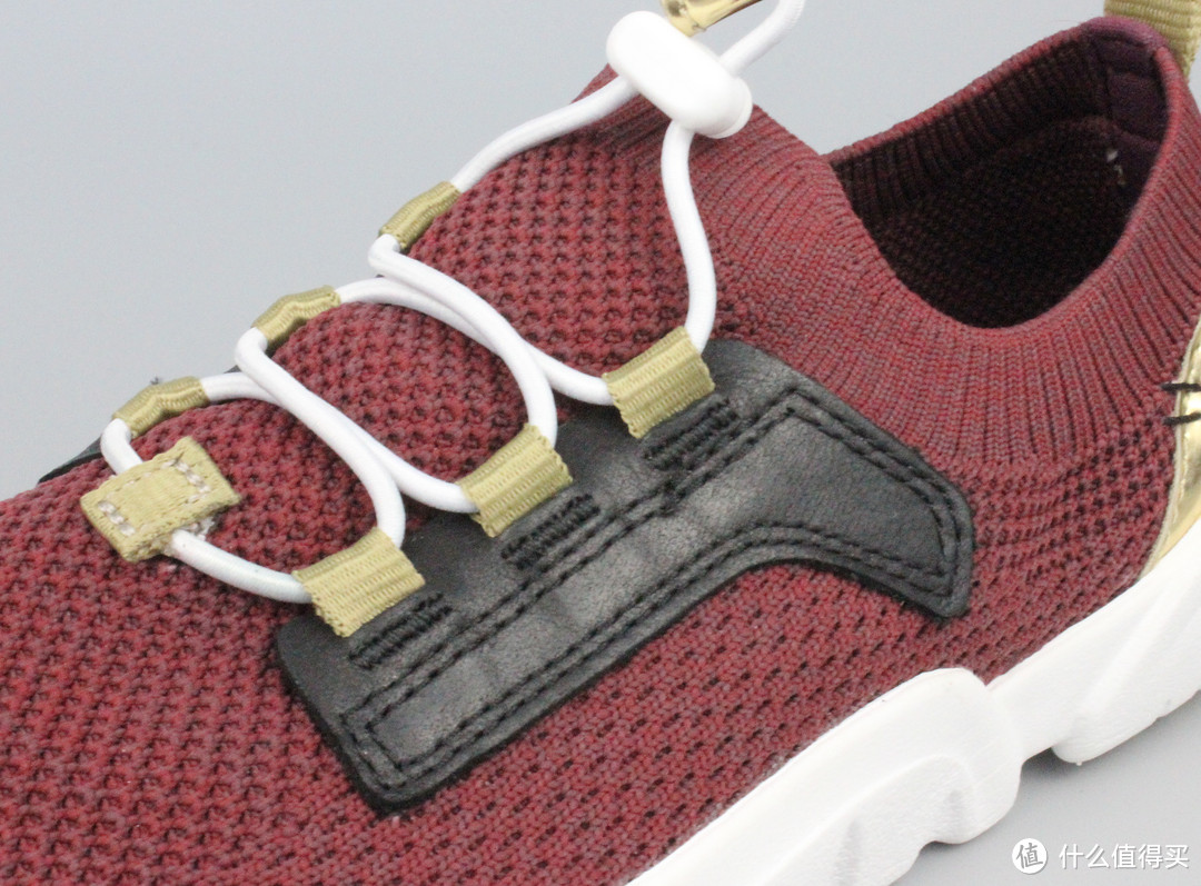 用儿子这双Clarks Tri Hero鞋(MARVEL联名版),来延续对IRON MAN的感谢和喜爱