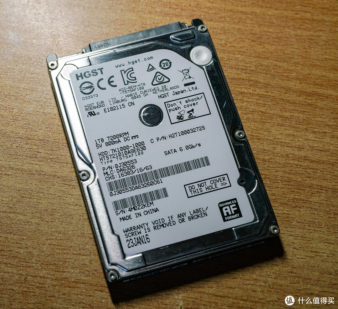 最后的良心?——日立1t 7200转笔记本PMR机械硬盘