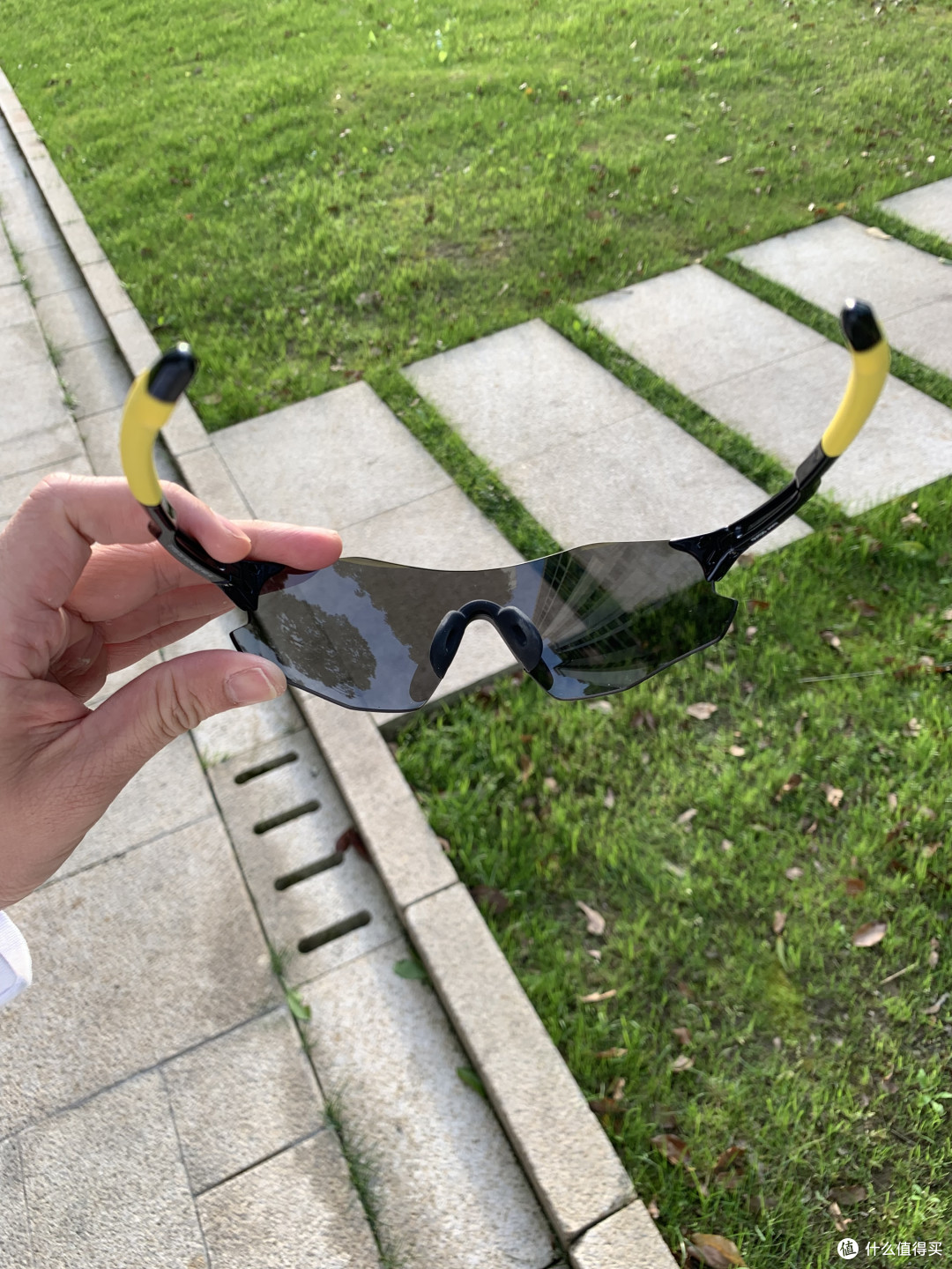 轻量化, 高清偏振镜片, 可调鼻托, OUTDO 高特 GT67008 运动太阳镜