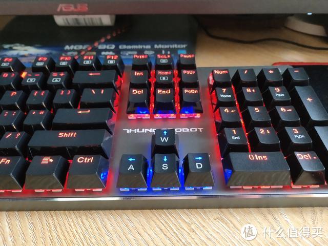 手感接近原厂红轴,雷神黑金刚K70R机械键盘体验