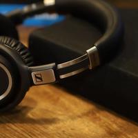 森海塞尔PXC550 wireless 蓝牙降噪耳机使用总结(耳罩|铭牌|材质|手感|降噪)