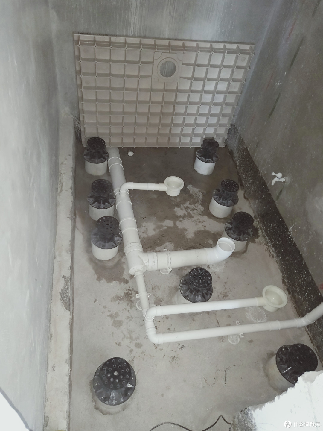 排水管路改造以及底盘安装
