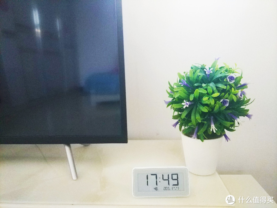 乍暖还寒的季节,你需要一个知冷暖,懂干湿的米家温湿监测电子表