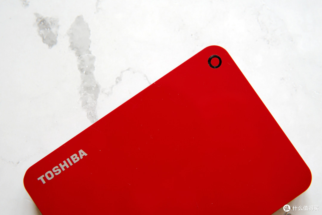 保值能力还不错?晒晒一年前购入的东芝(TOSHIBA)2TB 移动硬盘 V9 活力红