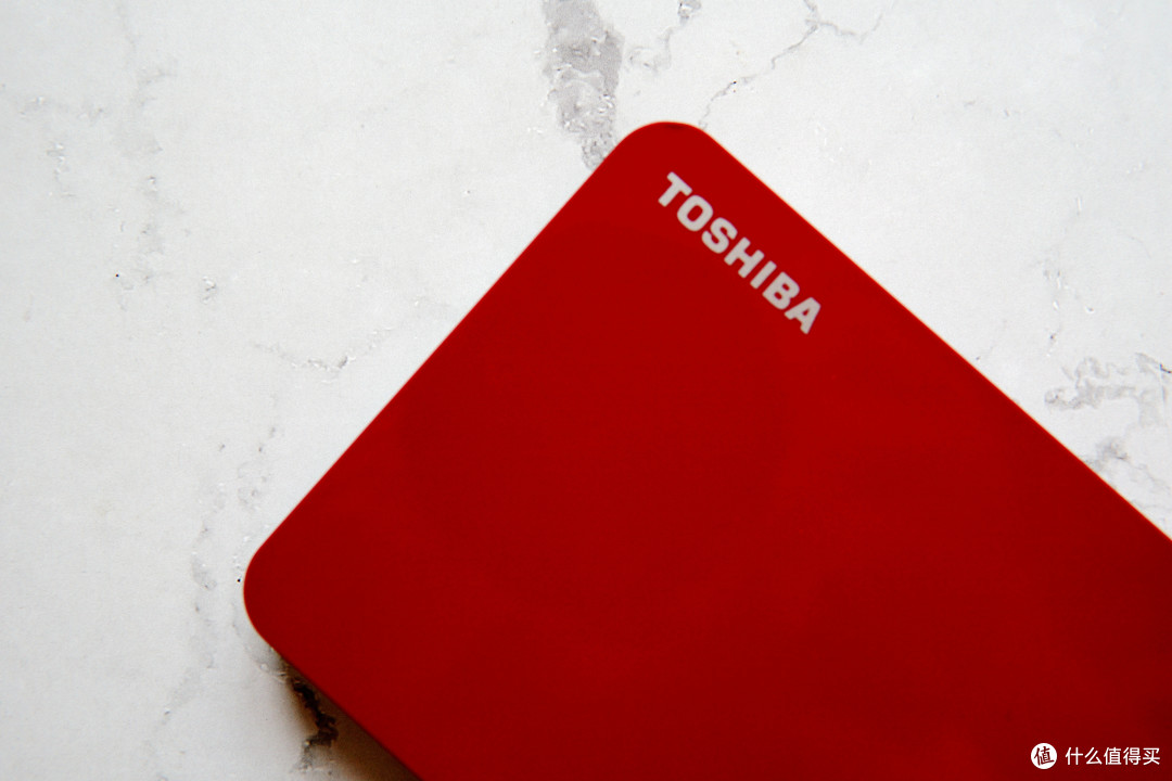 保值能力还不错?晒晒一年前购入的东芝(TOSHIBA)2TB 移动硬盘 V9 活力红
