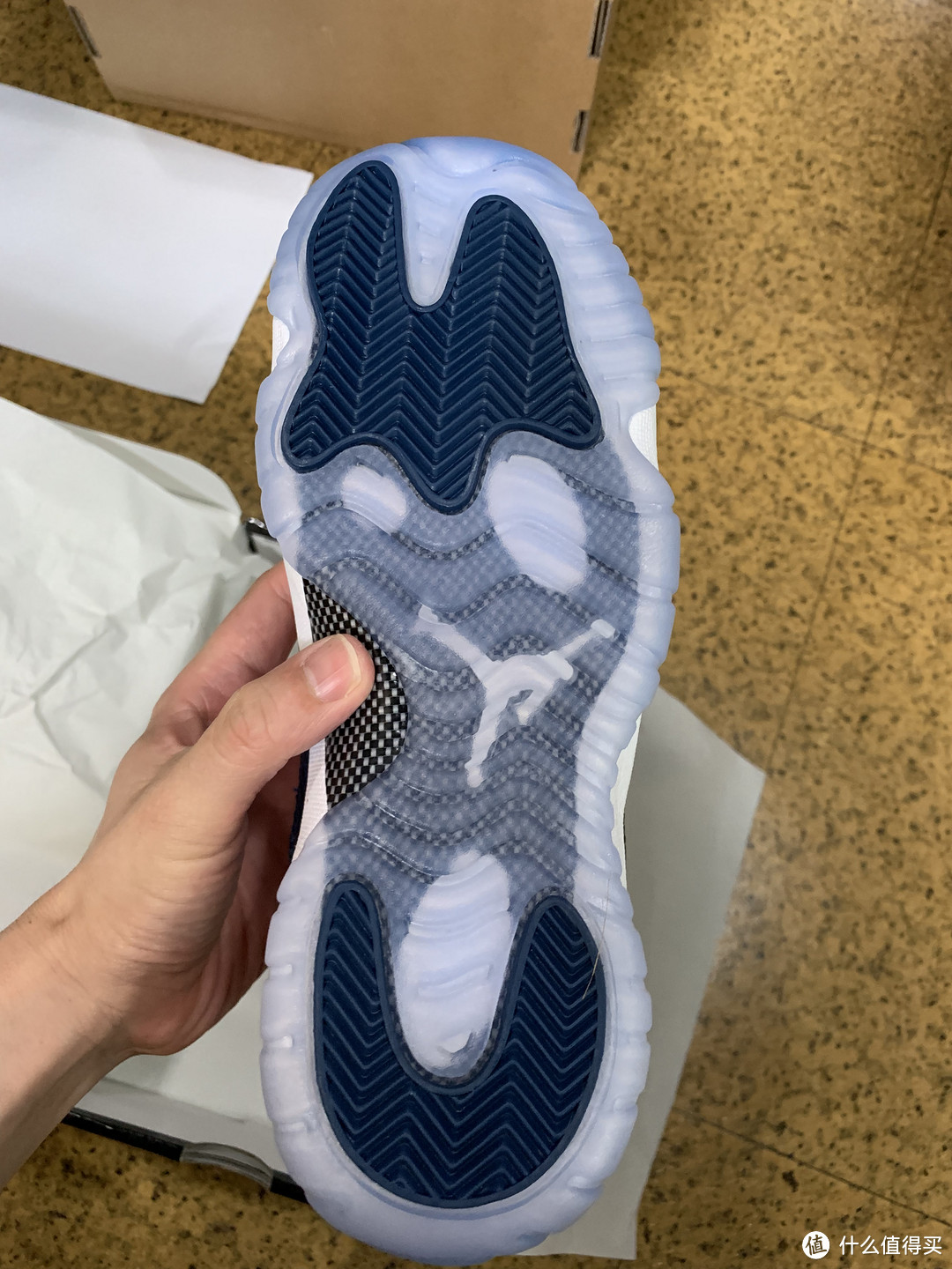 今年首个低帮配色！蓝蛇 Air Jordan 11 Low